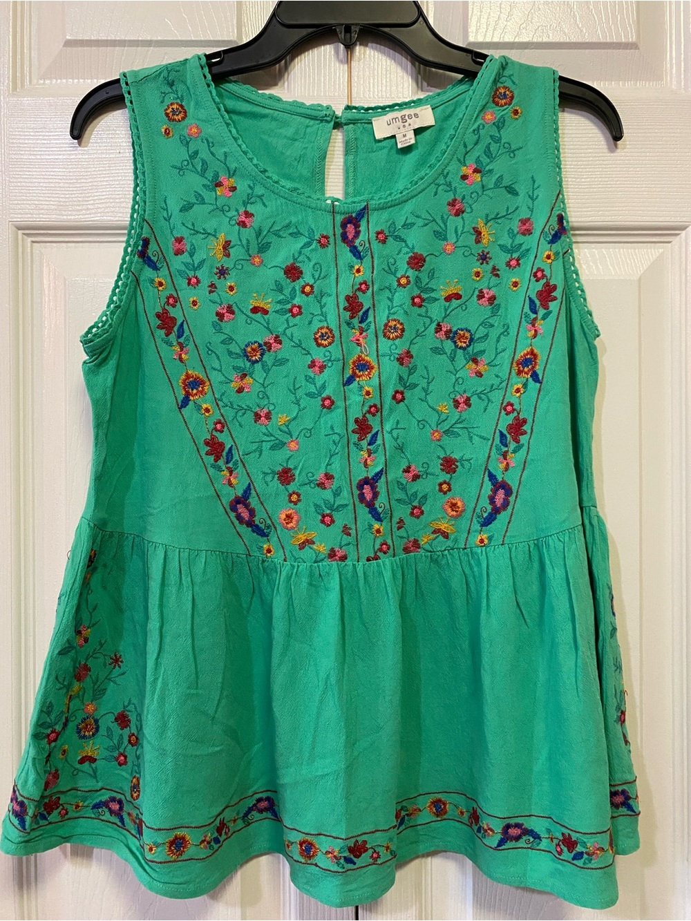 Umgee Teal Floral Embroidered Sleeveless Peplum Tank